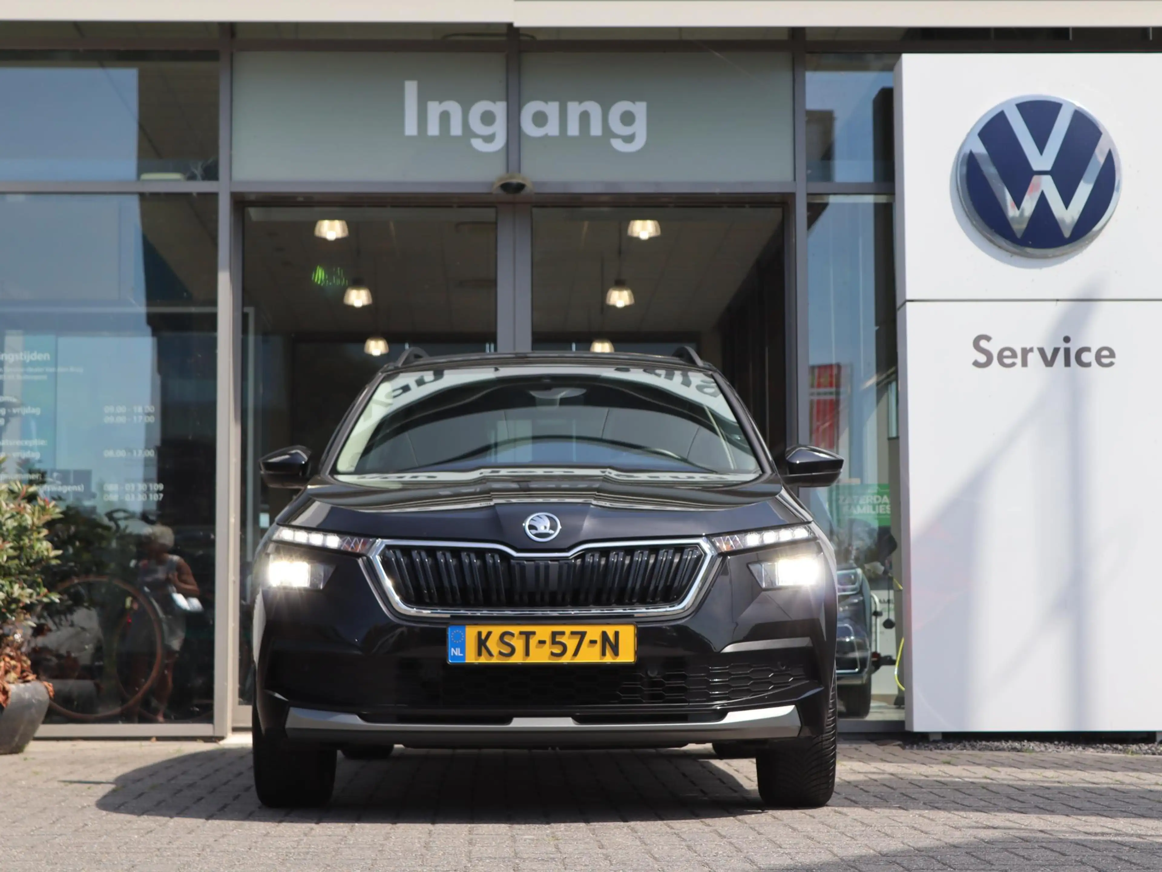 Skoda Kamiq 1.0 TSI 95 pk Tour | Climate Control | Navigatie V — photo 4
