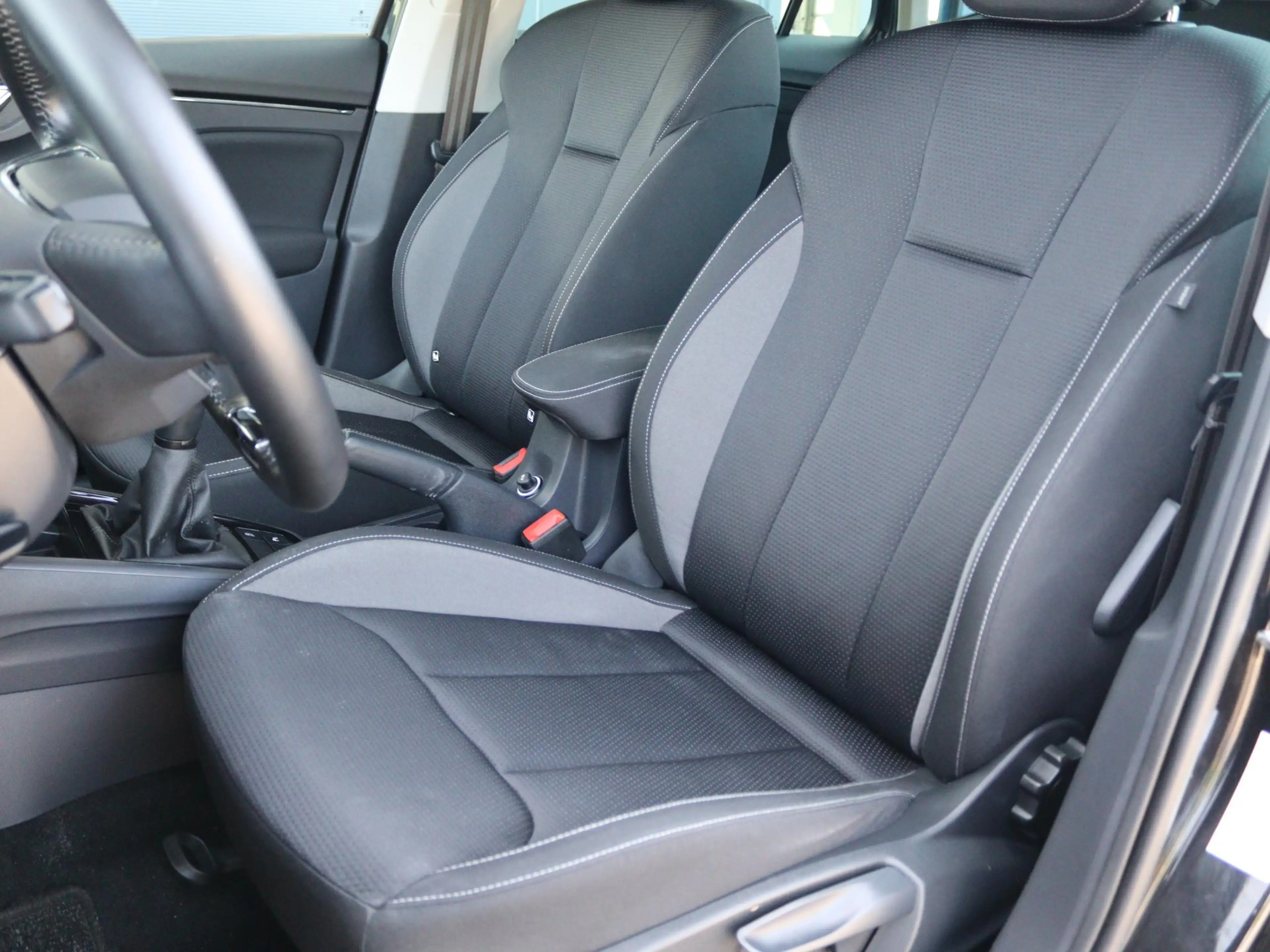 Skoda Kamiq 1.0 TSI 95 pk Tour | Climate Control | Navigatie V — photo 15