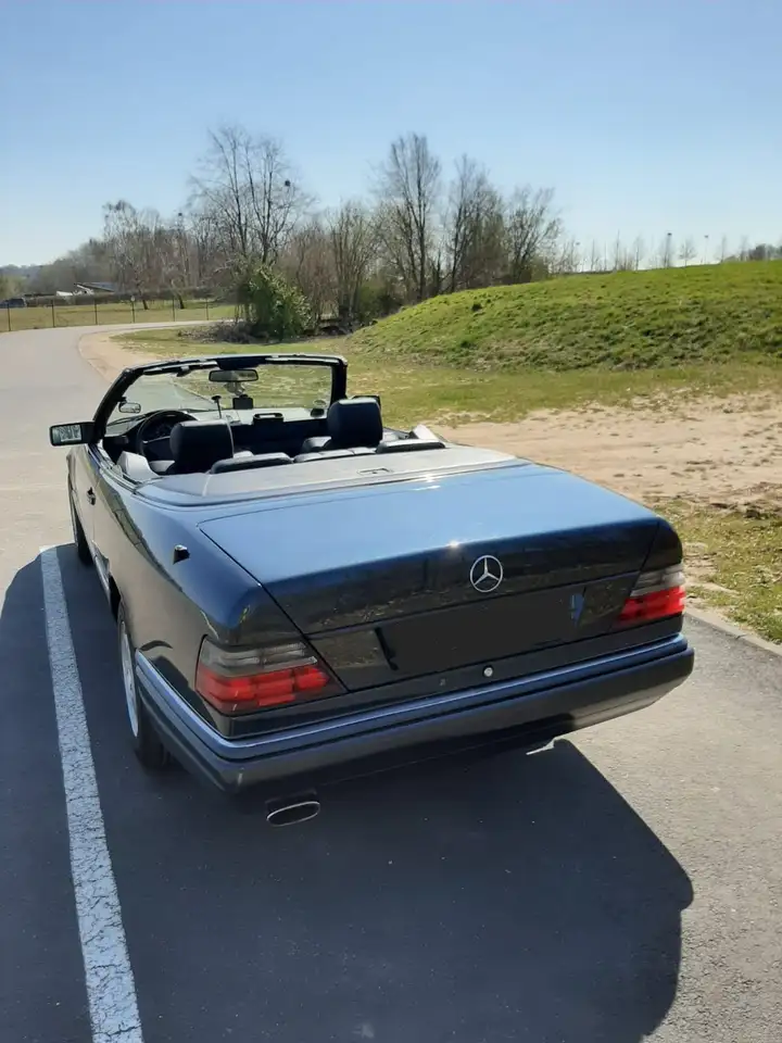 Mercedes-Benz E 200, foto 2