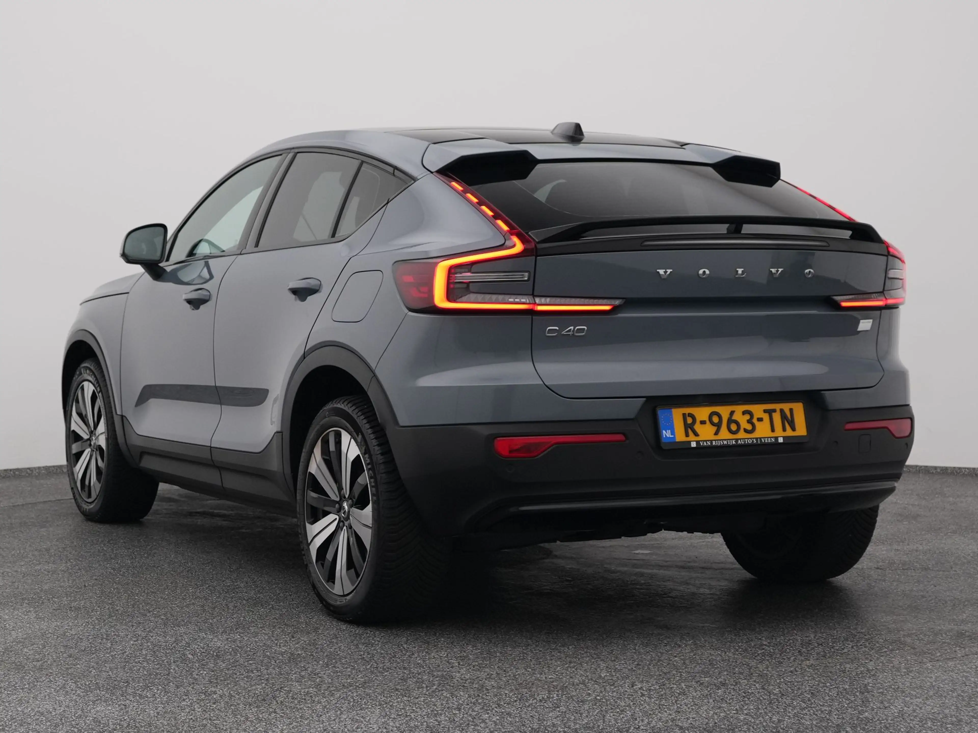 Volvo C40 Recharge Core 69 kWh | PANO | CAMERA | STOEL- EN S — photo 6