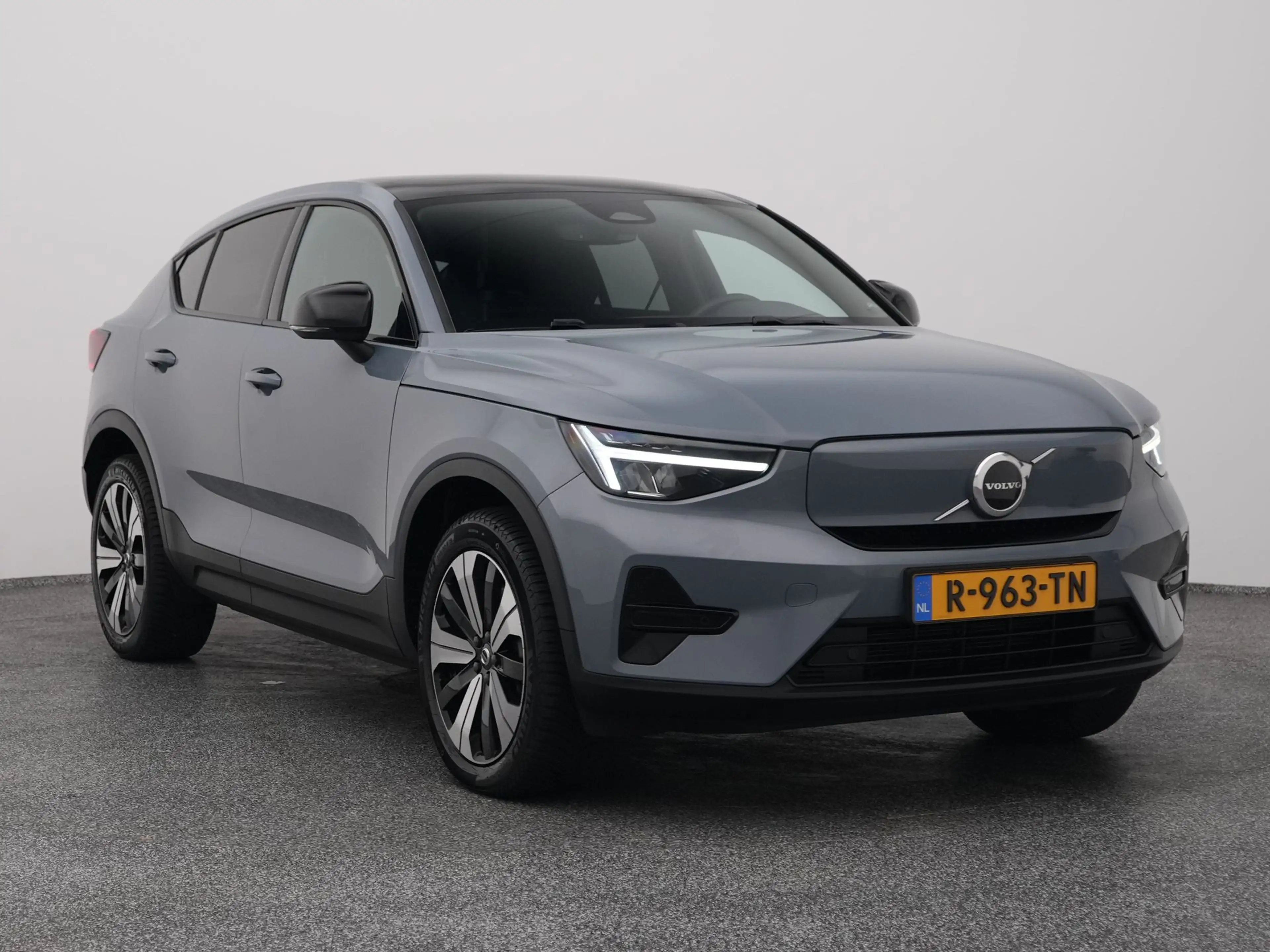 Volvo C40 Recharge Core 69 kWh | PANO | CAMERA | STOEL- EN S — photo 2