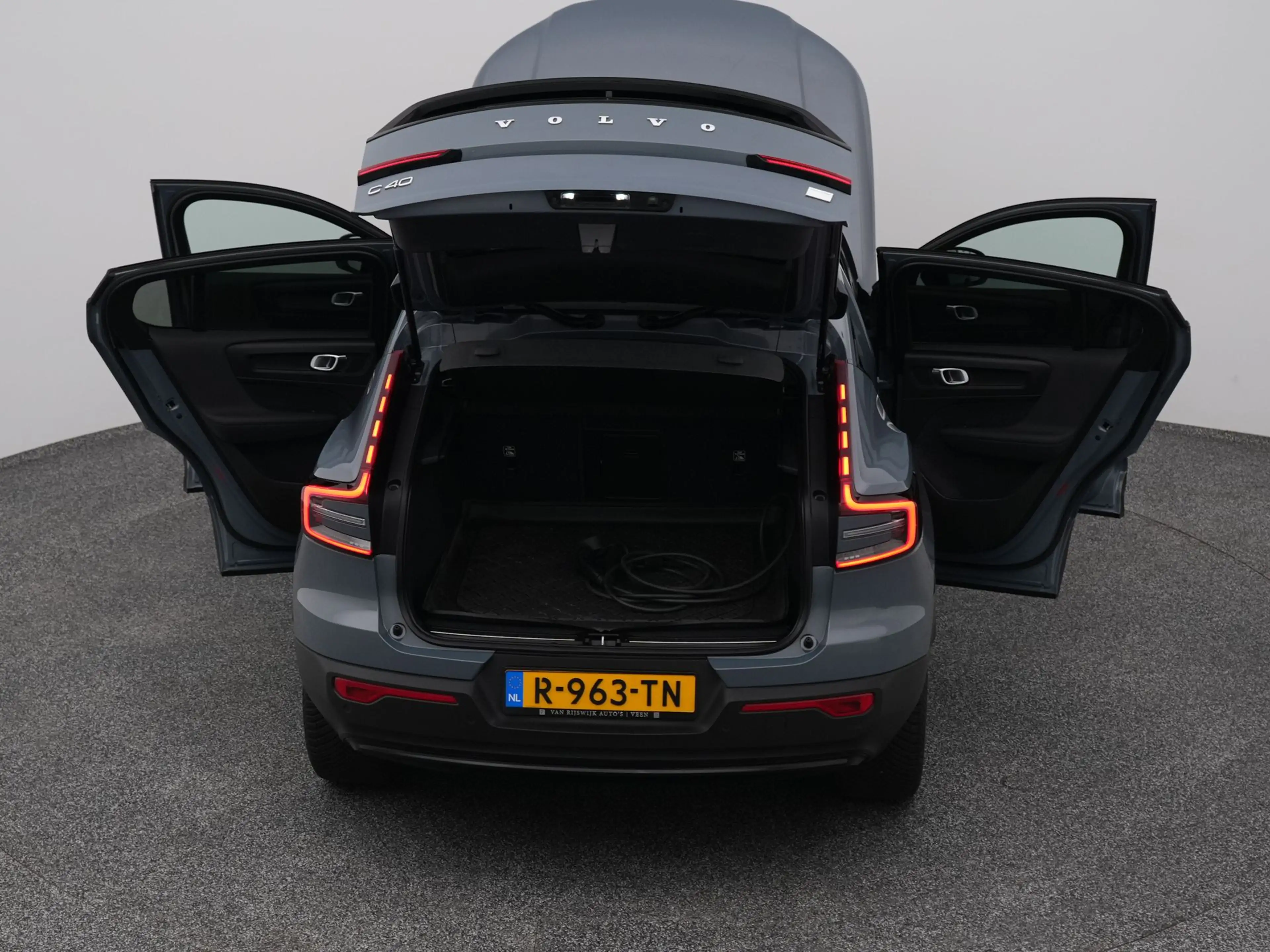 Volvo C40 Recharge Core 69 kWh | PANO | CAMERA | STOEL- EN S — photo 30
