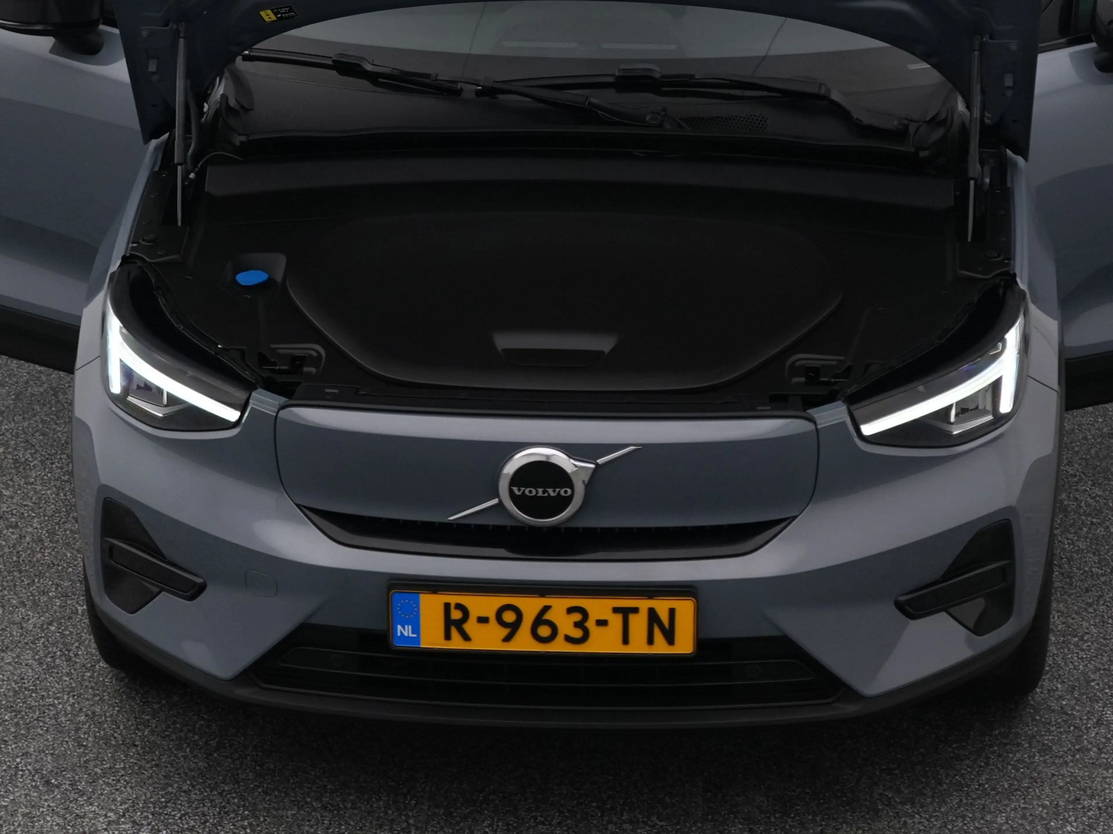 Volvo C40 Recharge Core 69 kWh | PANO | CAMERA | STOEL- EN S — photo 32