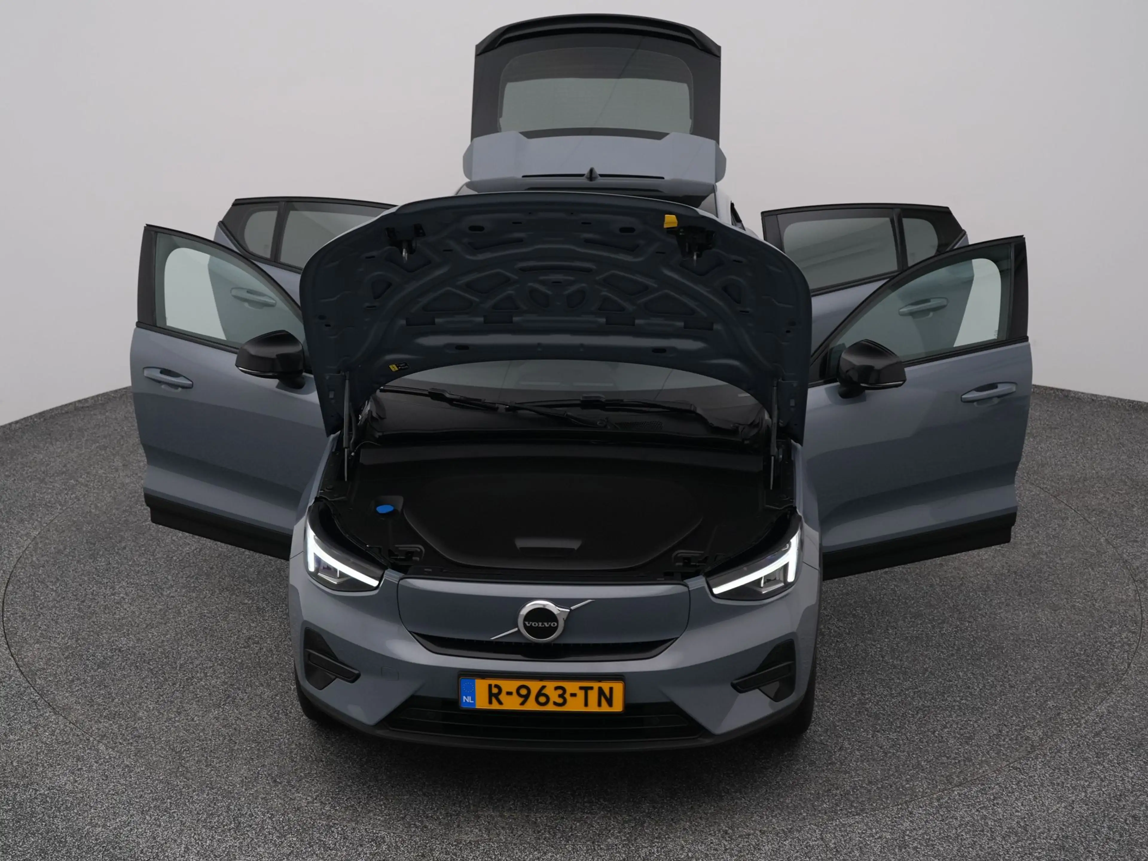 Volvo C40 Recharge Core 69 kWh | PANO | CAMERA | STOEL- EN S — photo 28