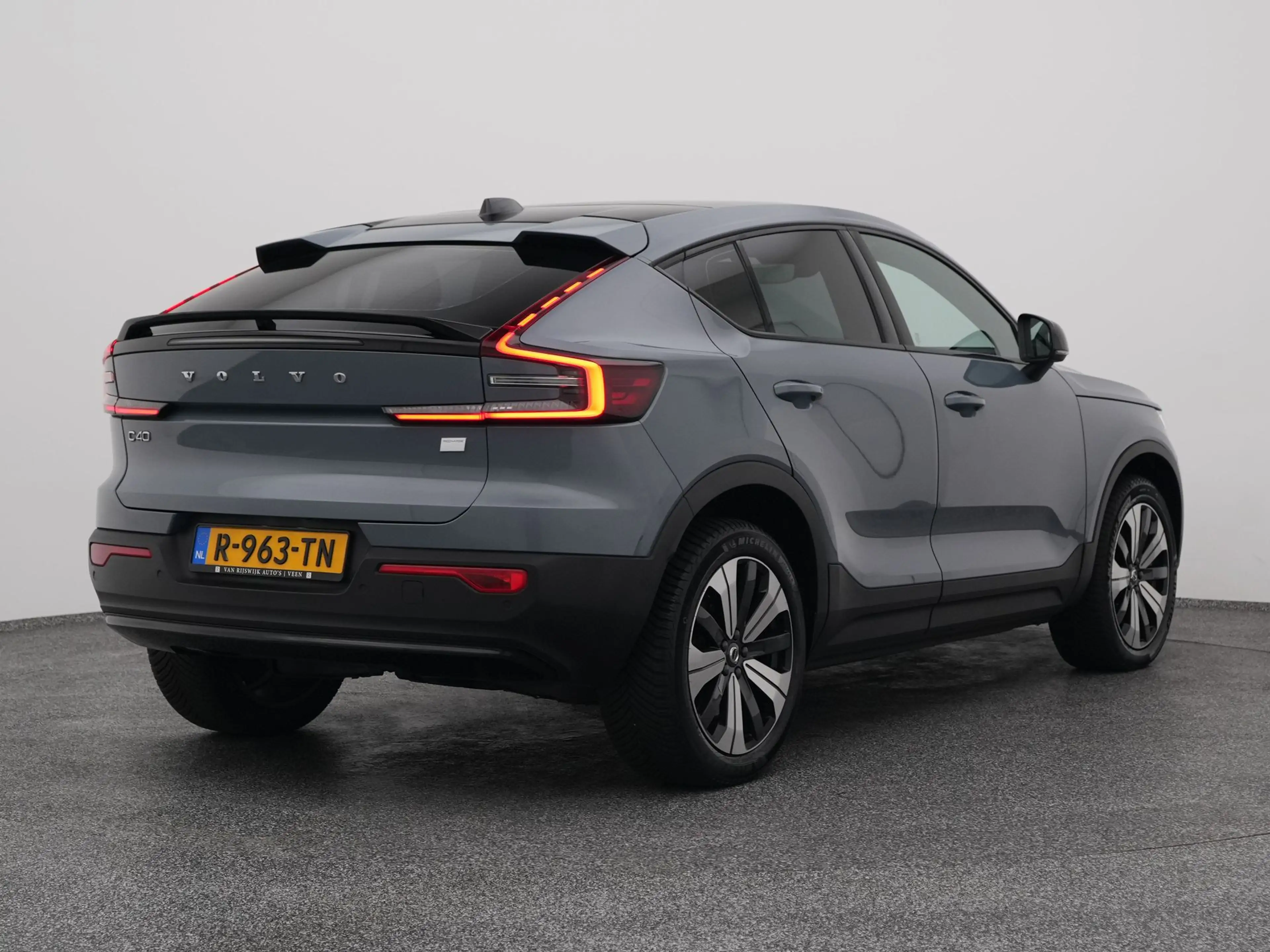 Volvo C40 Recharge Core 69 kWh | PANO | CAMERA | STOEL- EN S — photo 7