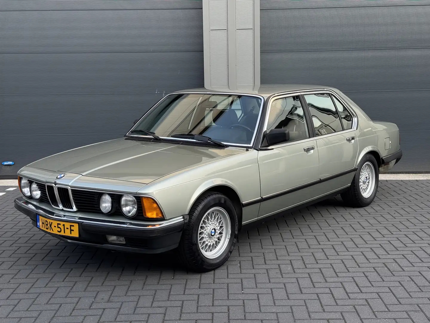 BMW 728 i - 1983 E23 - Handbak - 40 jaar oud - APK tm 2027 Zelená - 1