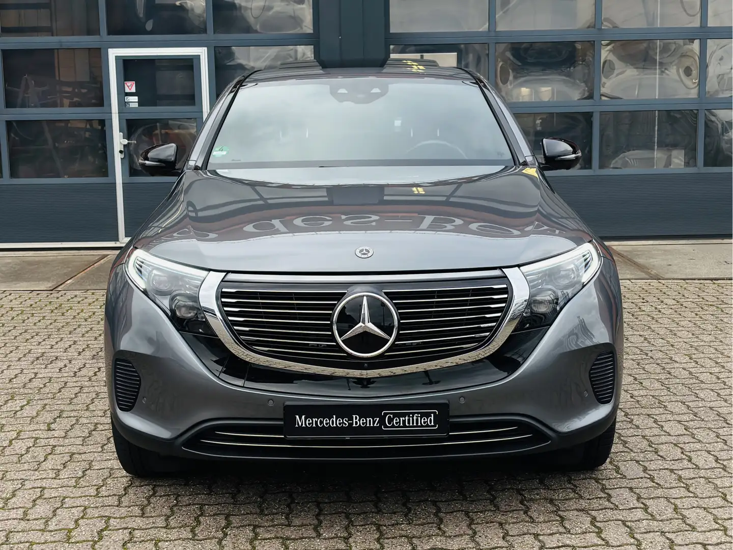 Mercedes-Benz EQC 400 4-Matic Business Line 80 kWh | Smartphone integrat Gris - 2