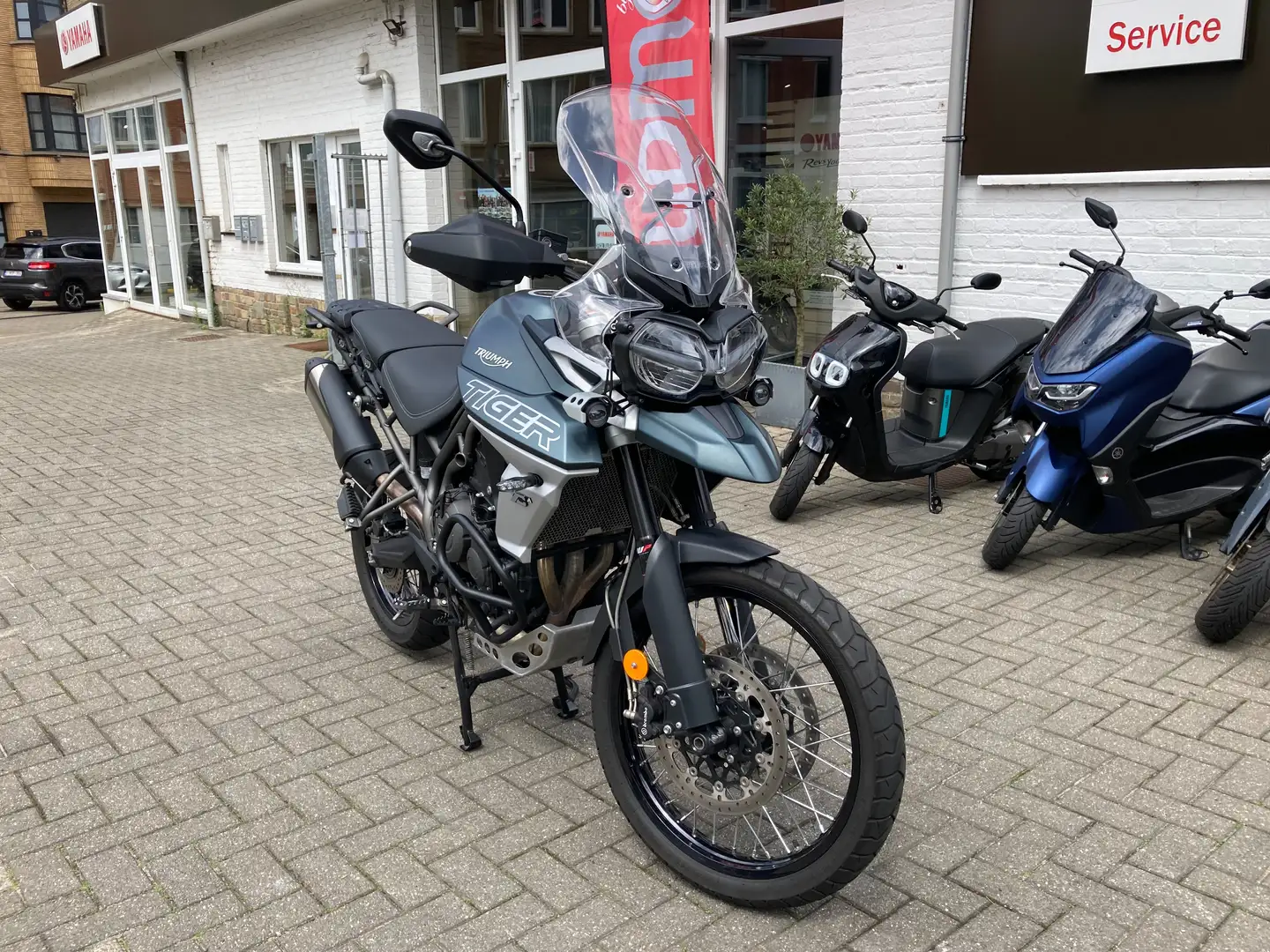 Triumph Tiger 800 Gris - 2