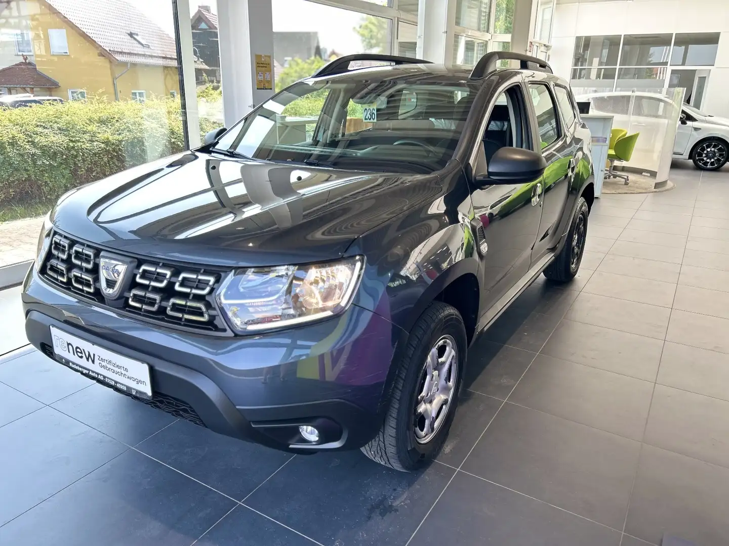 Dacia Duster Comfort SCe 115 2WD Grau - 1