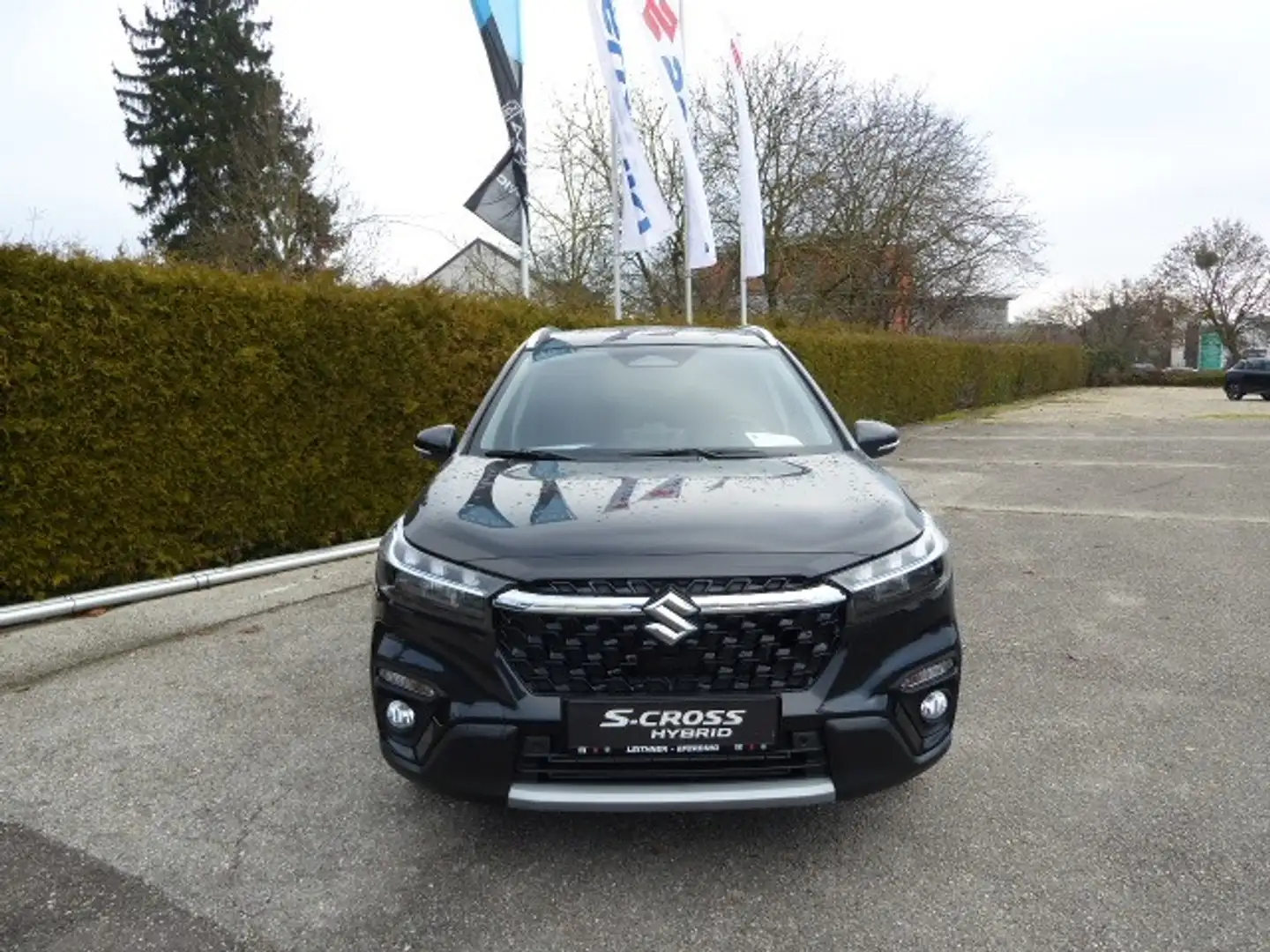 Suzuki S-Cross 1,4 Hybrid shine Schwarz - 2