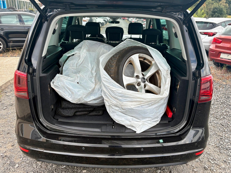 SEAT Alhambra 2.0 TDI DSG Navi Xenon 7-SITZER AHK CAM — photo 18