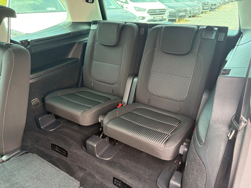 SEAT Alhambra 2.0 TDI DSG Navi Xenon 7-SITZER AHK CAM — photo 33