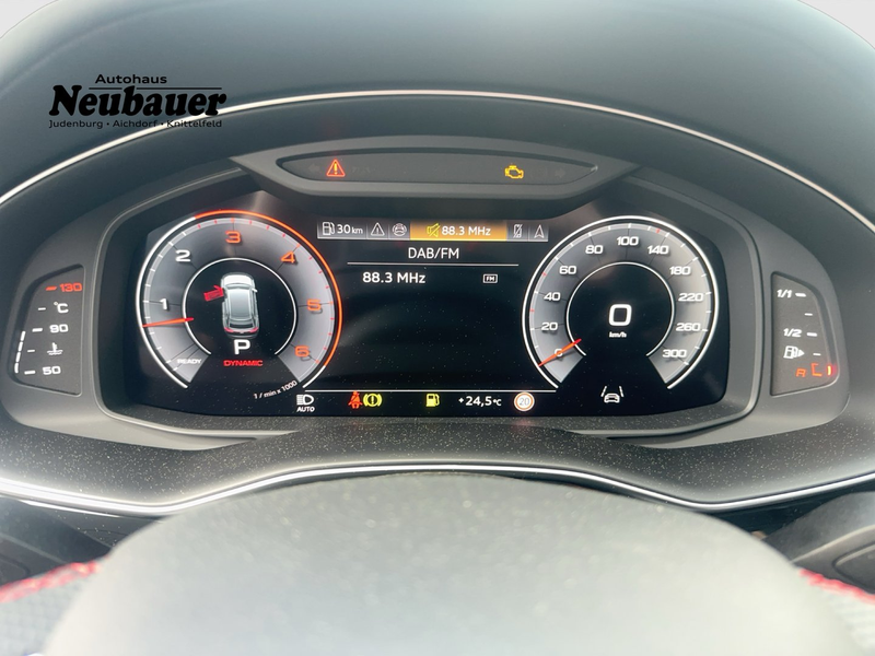 Audi Q8 50 TDI quattro — photo 10