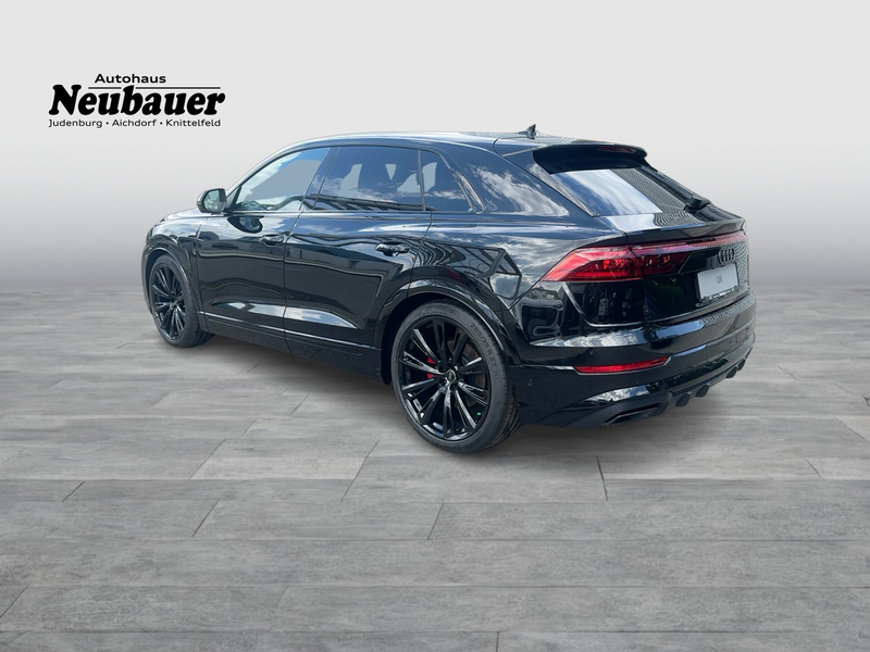 Audi Q8 50 TDI quattro — photo 3