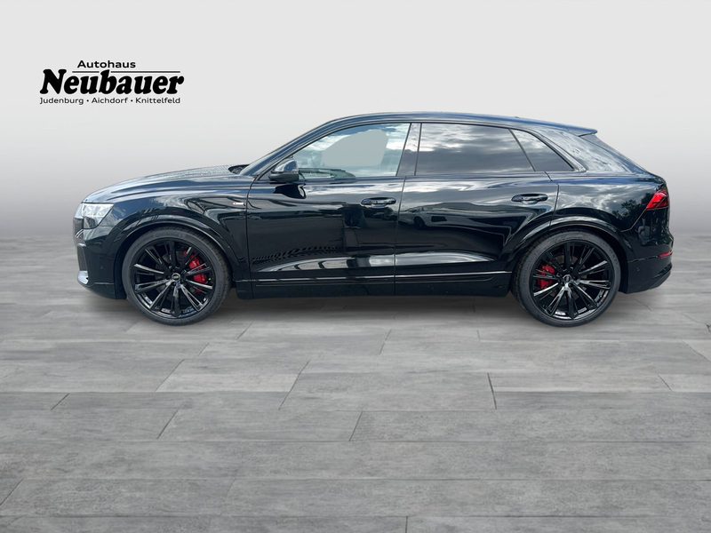 Audi Q8 50 TDI quattro — photo 4