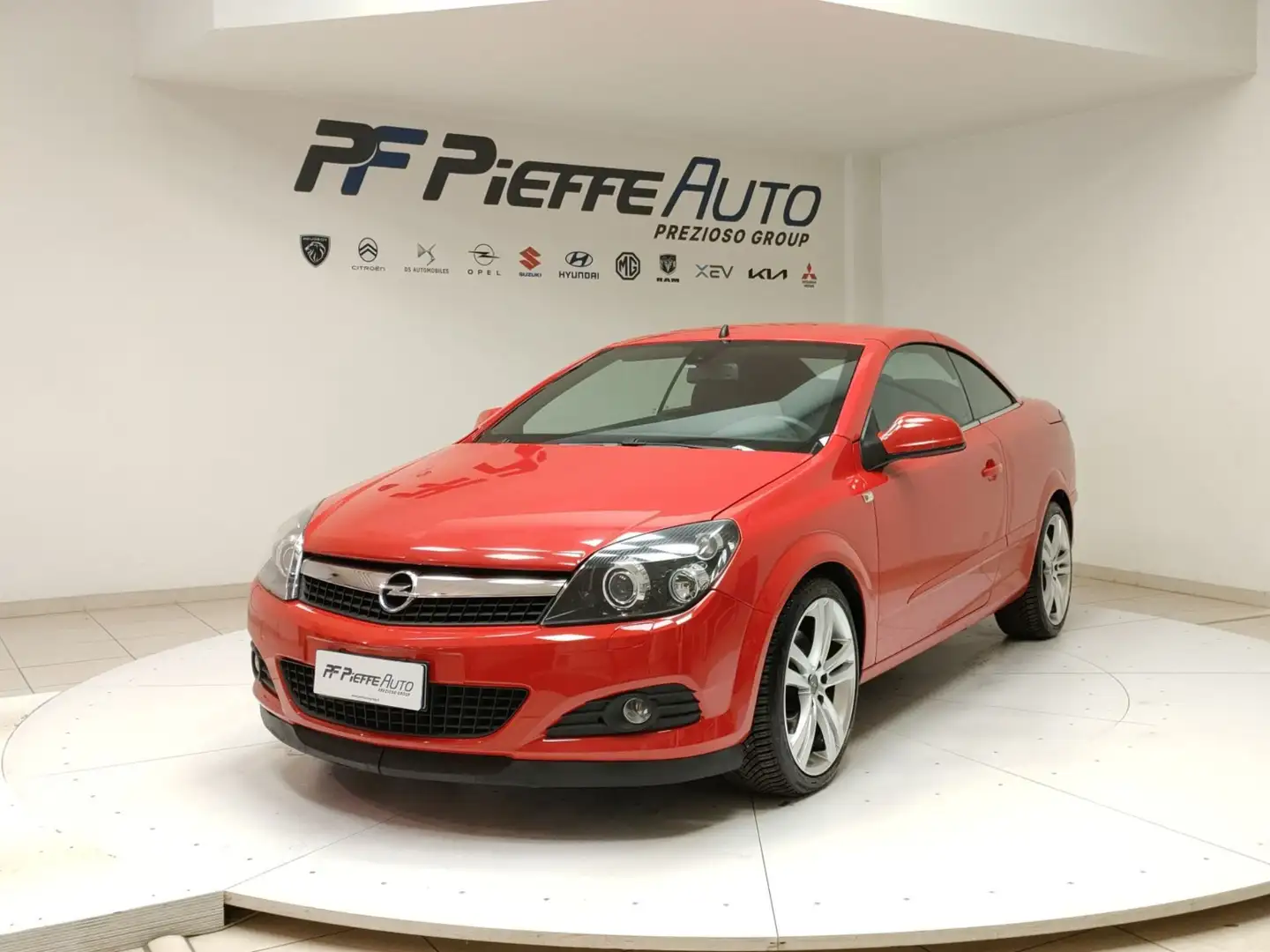Opel Astra 3ª serie - Astra TwinTop 1.6 T 16V Cosmo Roşu - 1