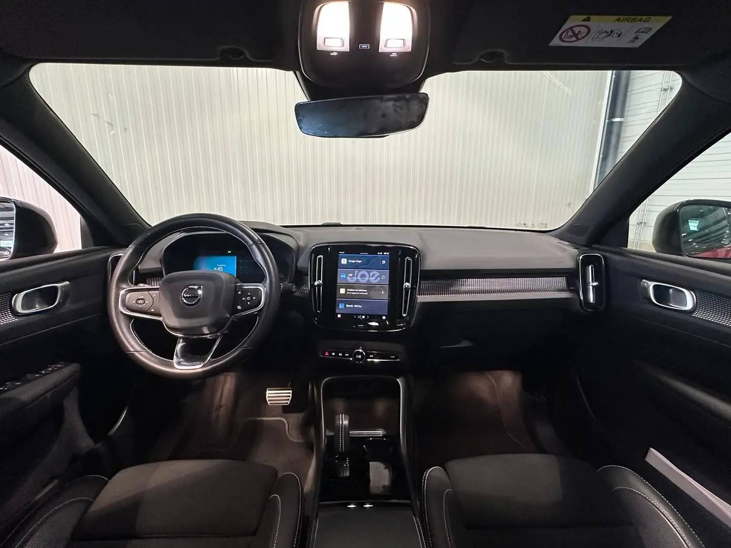 Volvo XC40 P8 Aut. R-Design 360camera 408pk Rood - 2