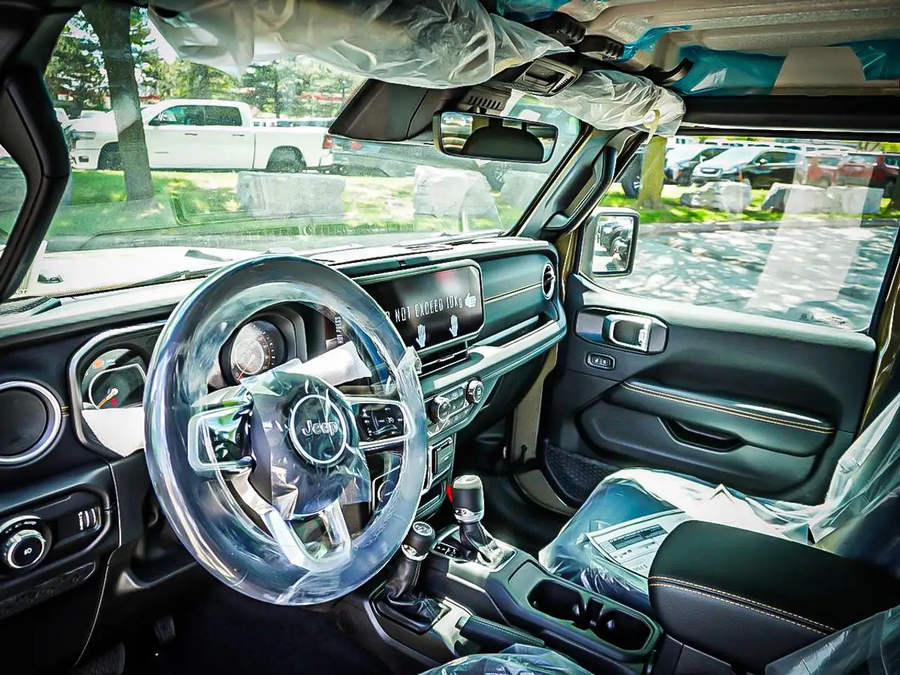 Jeep Wrangler снимка Jeep Wrangler