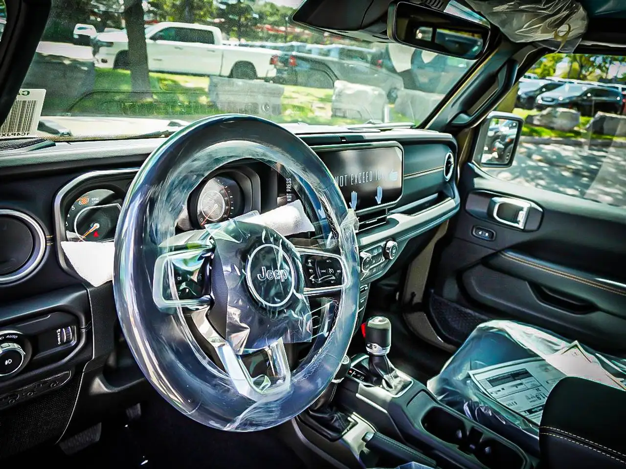 Jeep Wrangler снимка Jeep Wrangler