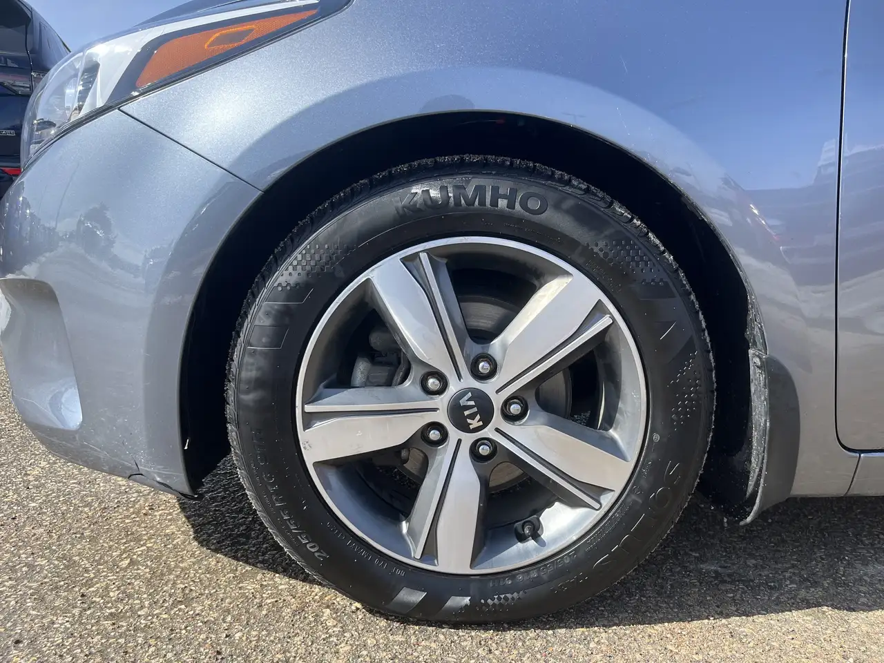 Kia Forte снимка Kia Forte