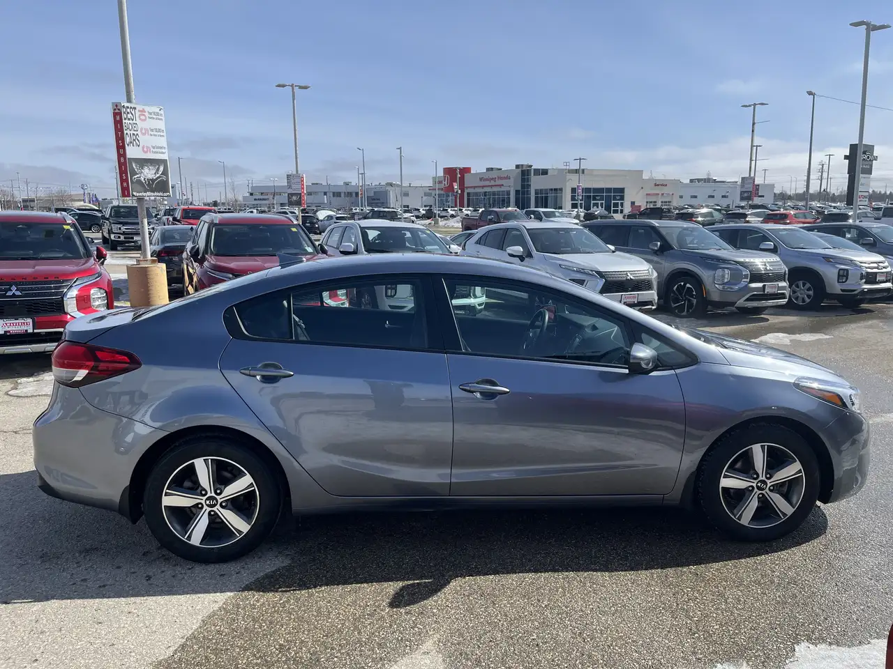 Kia Forte снимка Kia Forte
