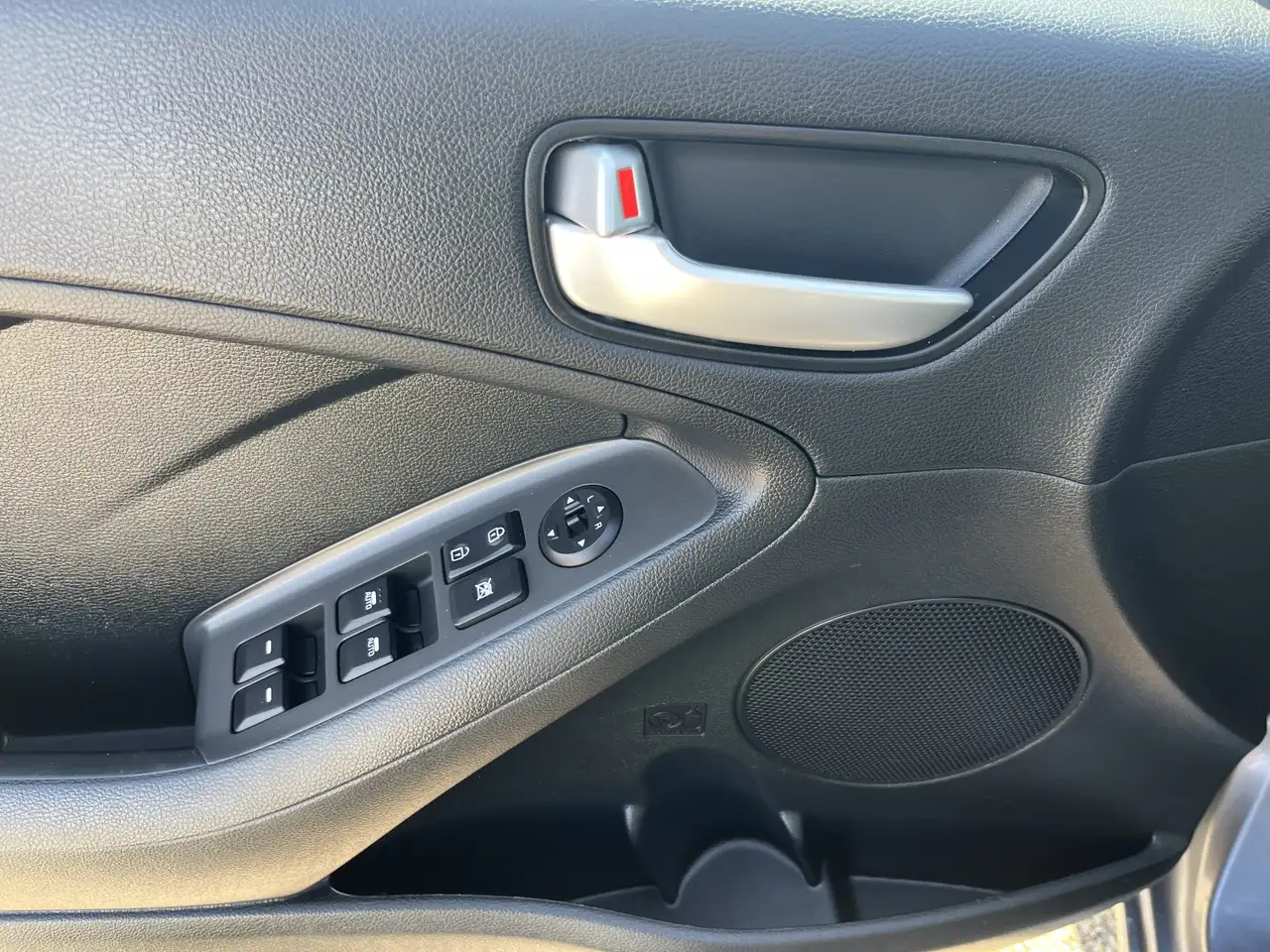 Kia Forte снимка Kia Forte