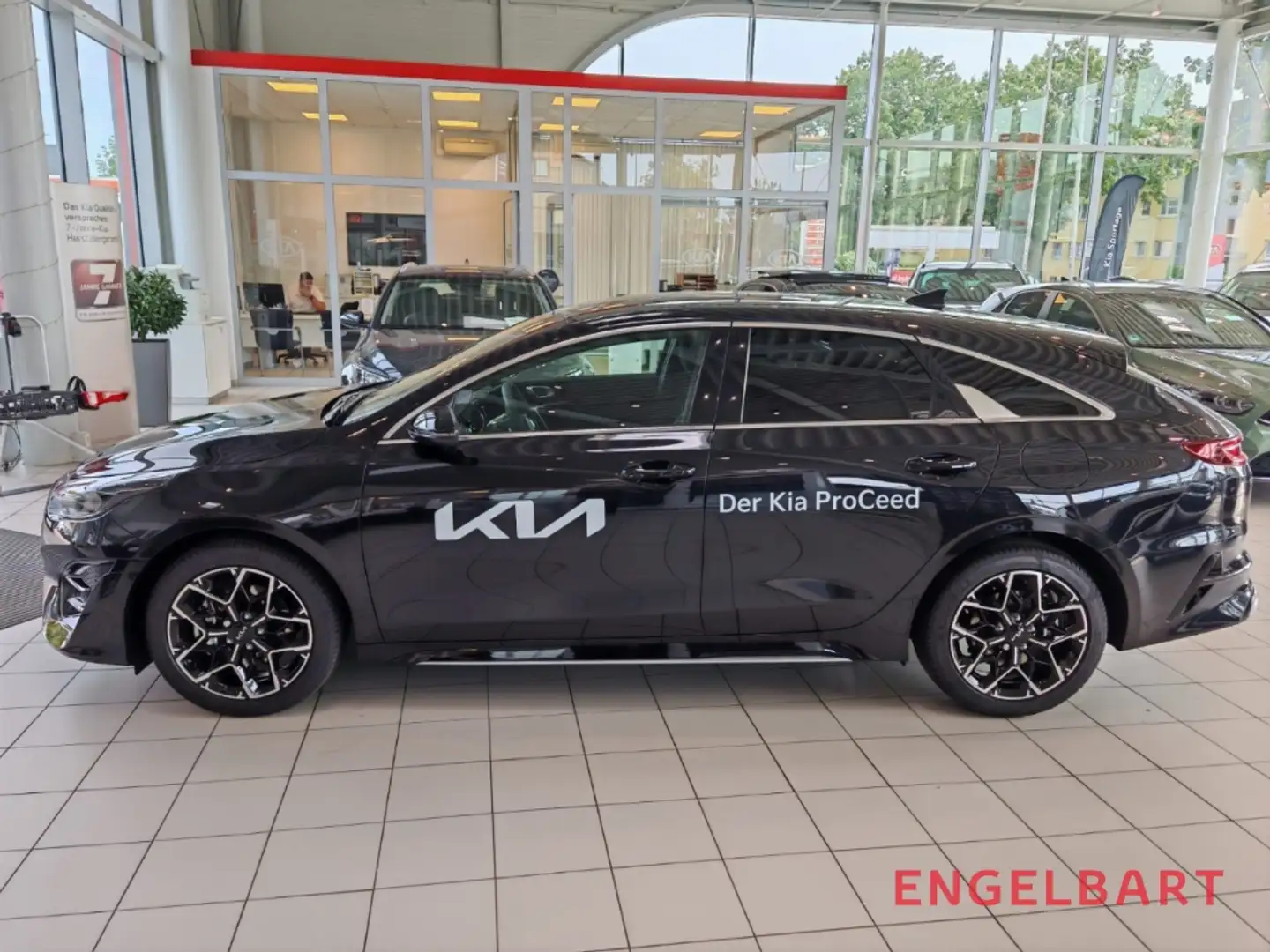 Kia ProCeed / pro_cee'd GT-Line 1.5T 140 PS Automatik Navi Schwarz - 2