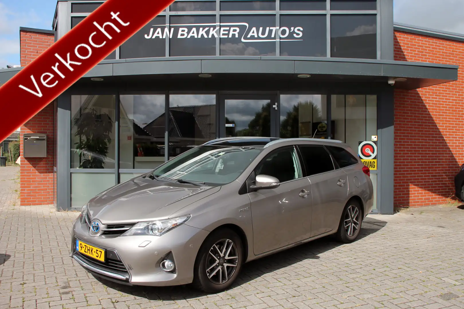 Toyota *** VERKOCHT *** Bruin - 1