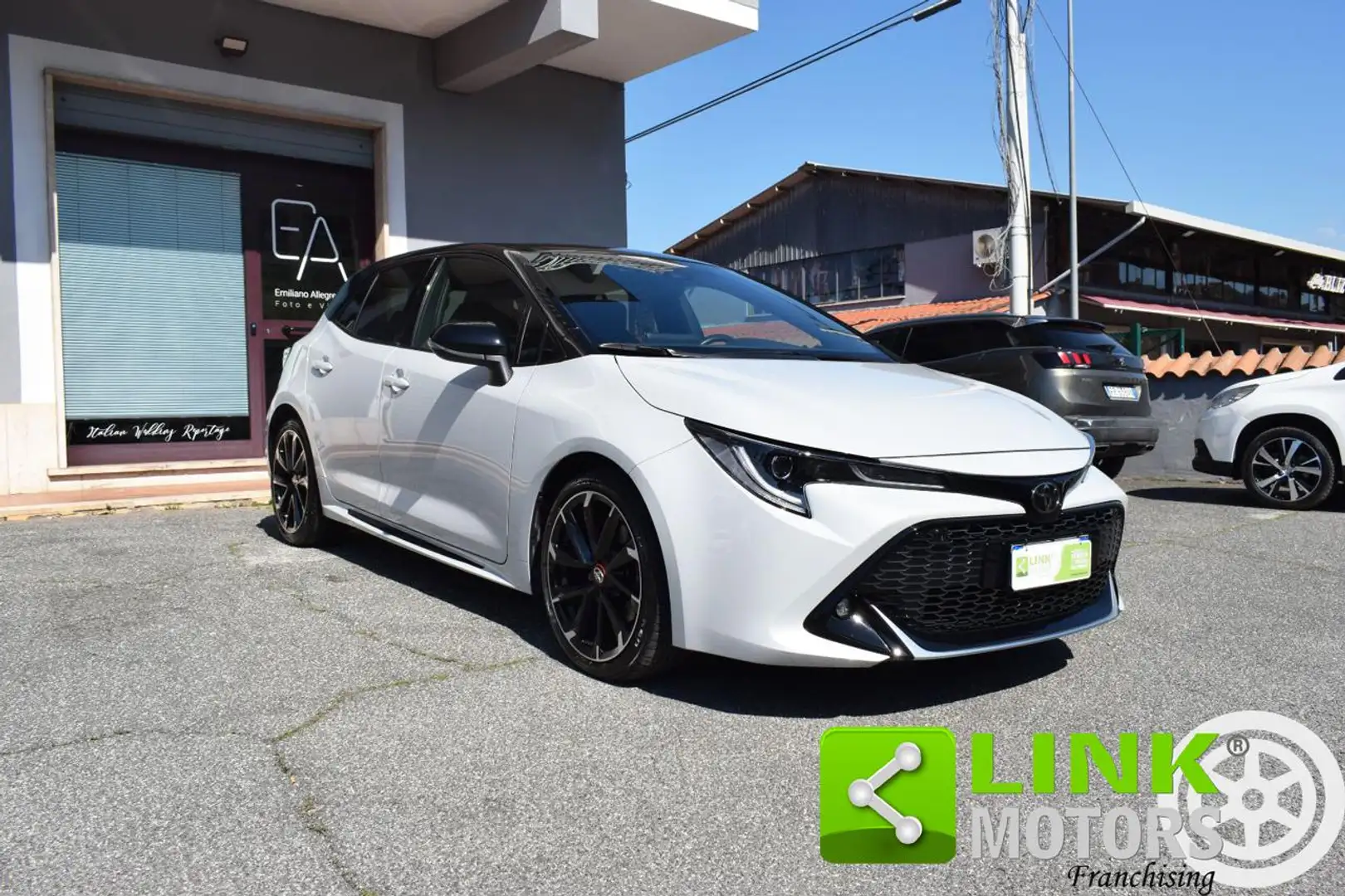 Toyota Corolla 2.0 Hybrid GR SPORT Wit - 1