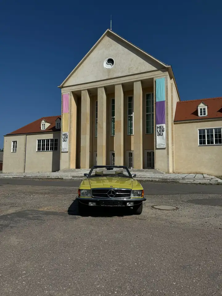 Mercedes-Benz 280 W 107, foto 1