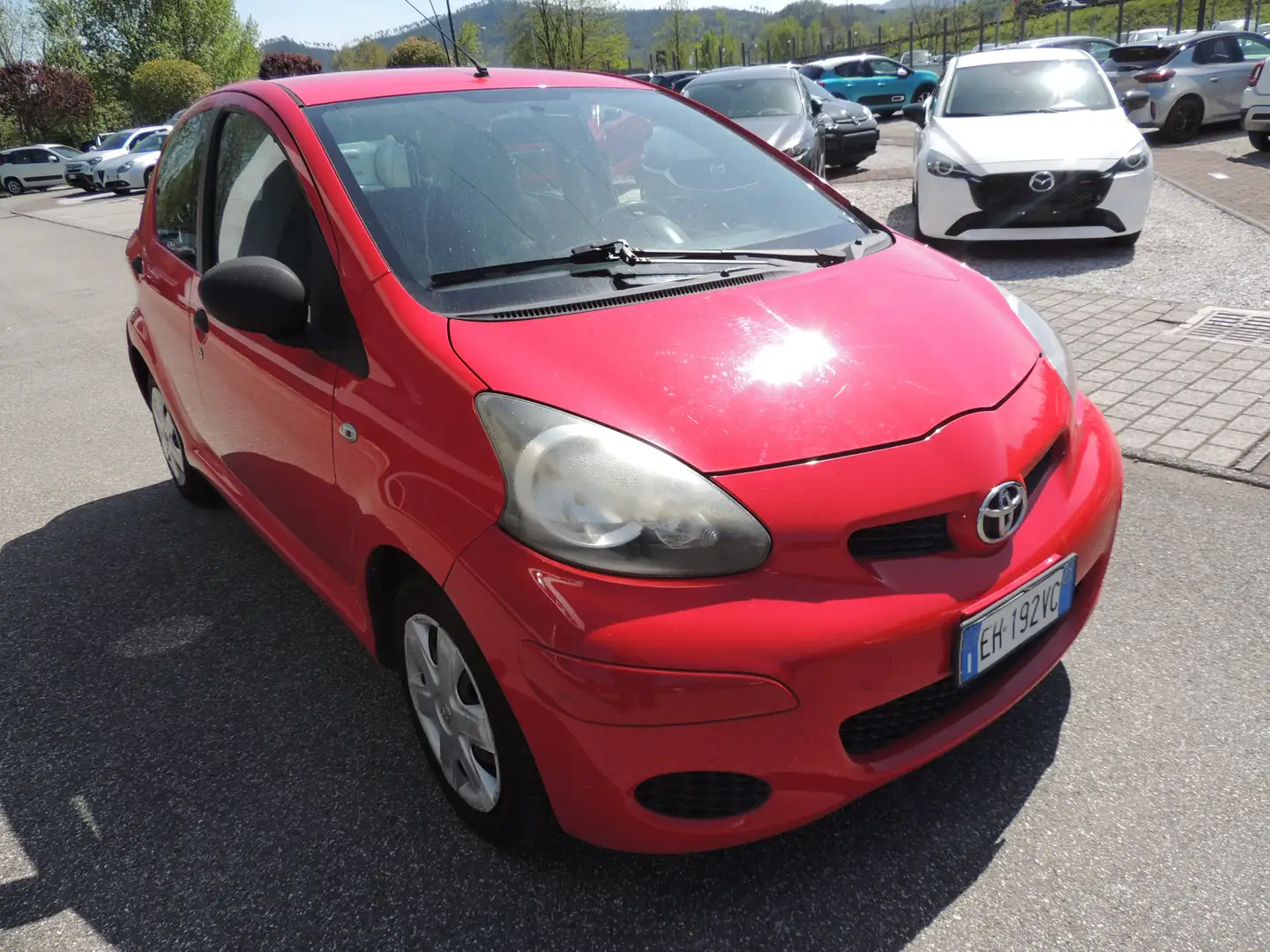Toyota Aygo 5p 1.0 Sol Rood - 2