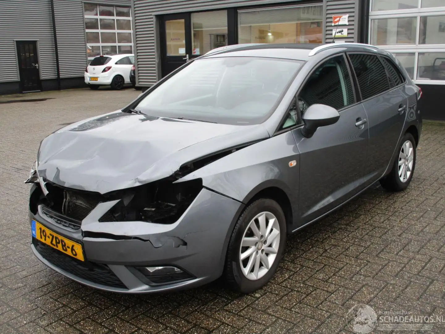 SEAT Ibiza ST 1.2 TSI CHILL OUT Grijs - 1