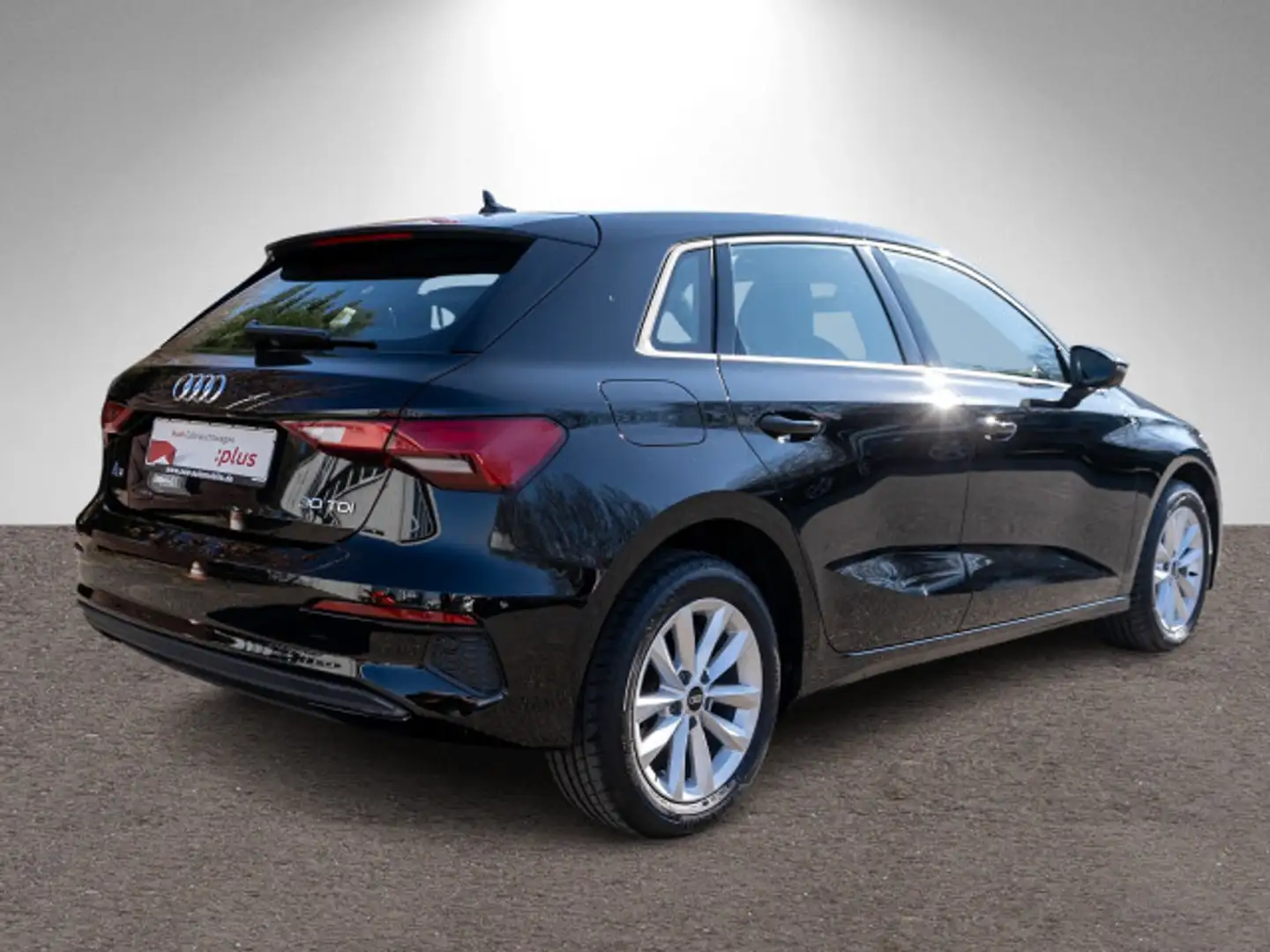 Audi A3 30TDI Navi LED AHK GRA PDC SHZ Noir - 2