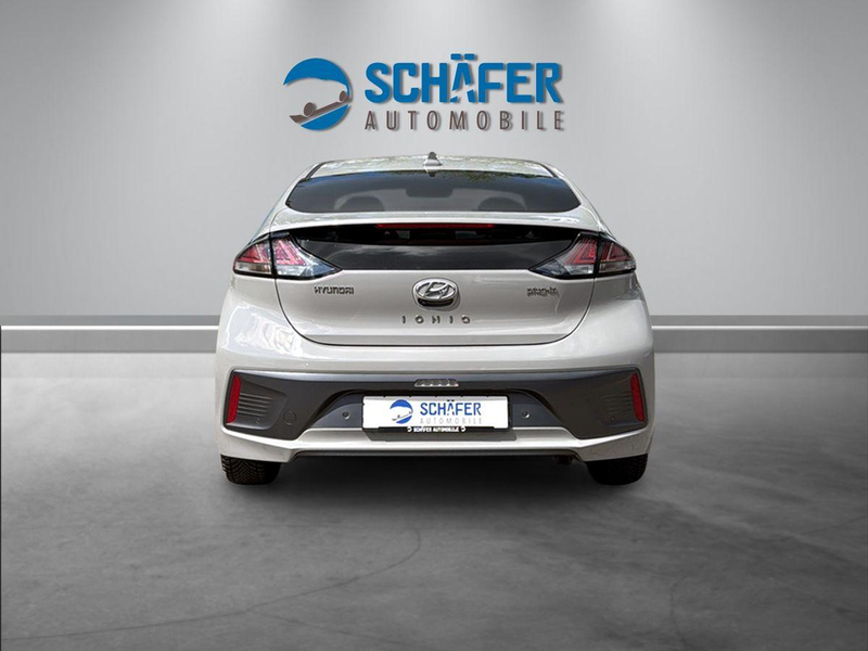 Hyundai IONIQ Style Plug-In Hybrid #LED #NAV #KAM — photo 6