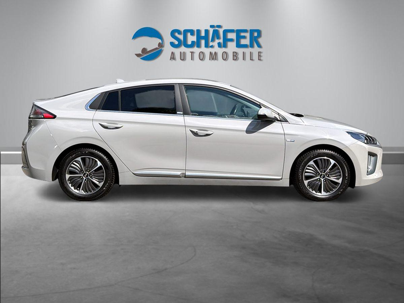 Hyundai IONIQ Style Plug-In Hybrid #LED #NAV #KAM — photo 7