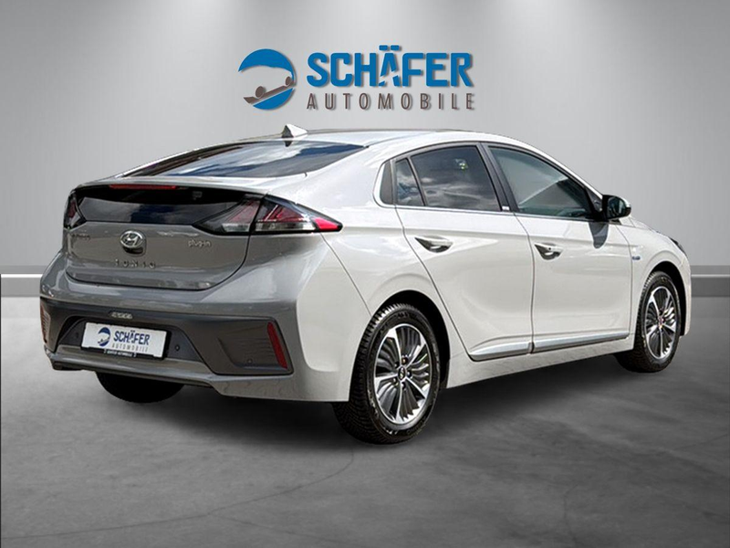 Hyundai IONIQ Style Plug-In Hybrid #LED #NAV #KAM — photo 3
