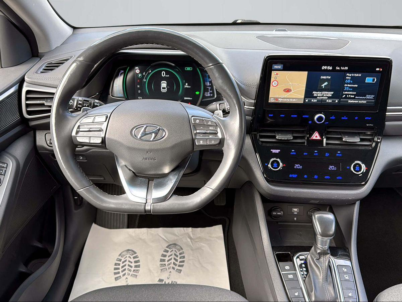 Hyundai IONIQ Style Plug-In Hybrid #LED #NAV #KAM — photo 15