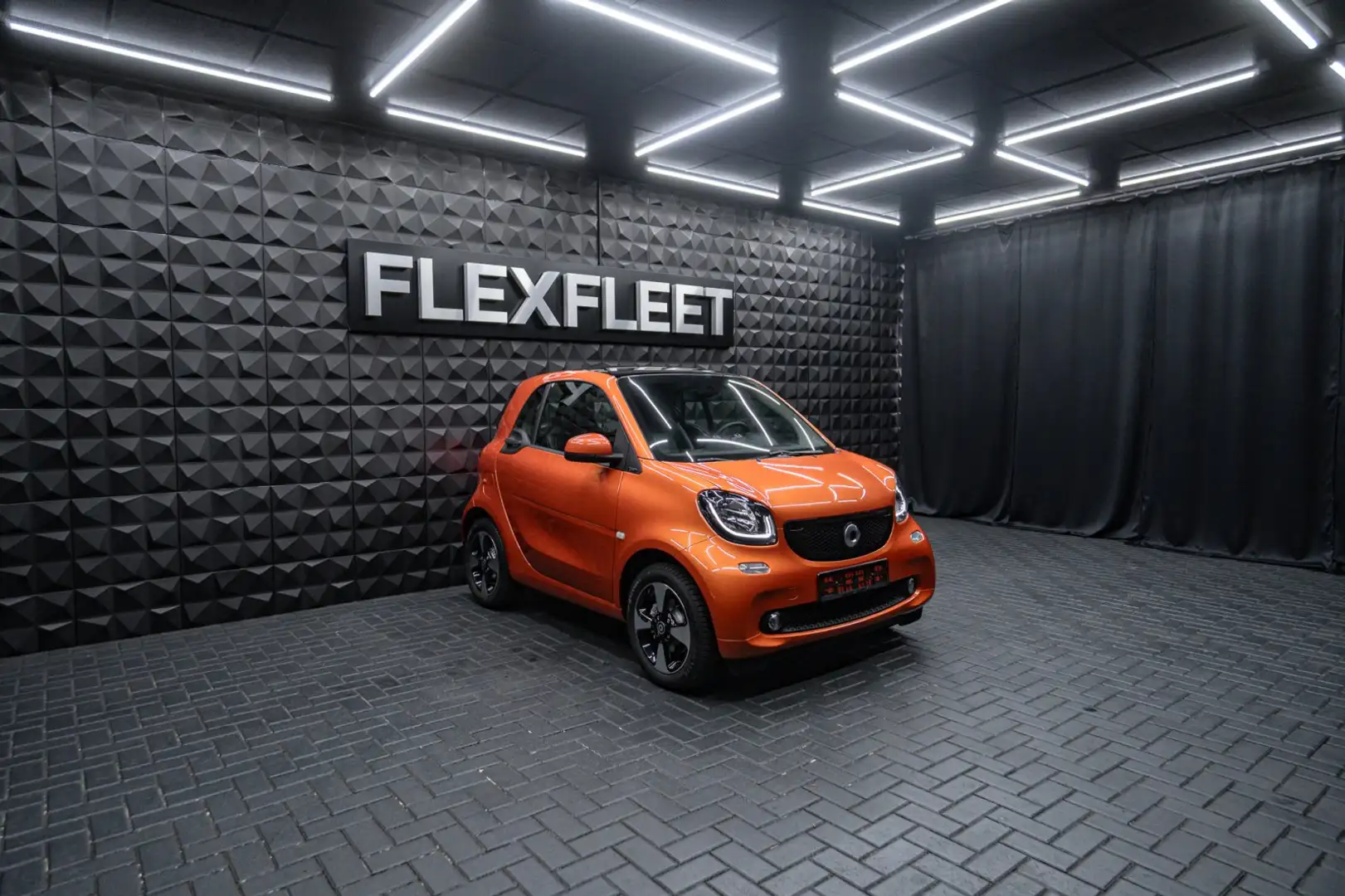 smart forTwo ForTwo Prime Komfort Paket SHZ Pano Orange - 1