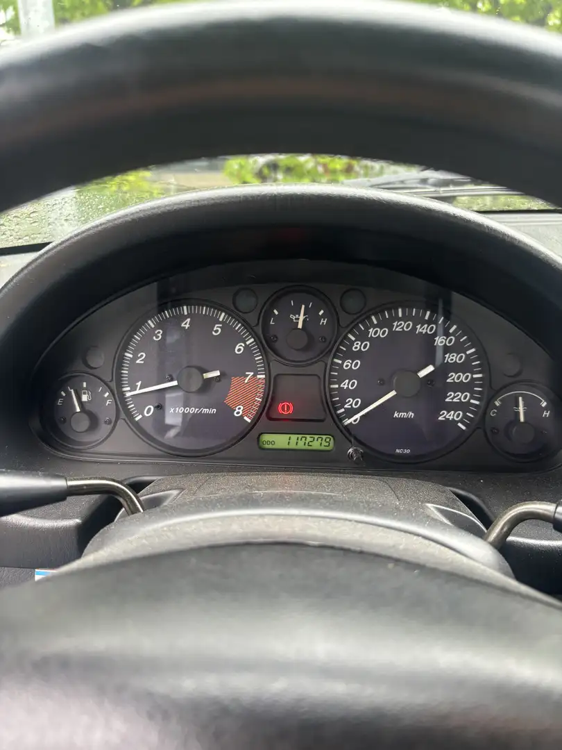 Mazda MX-5 1.6i 16V - 2