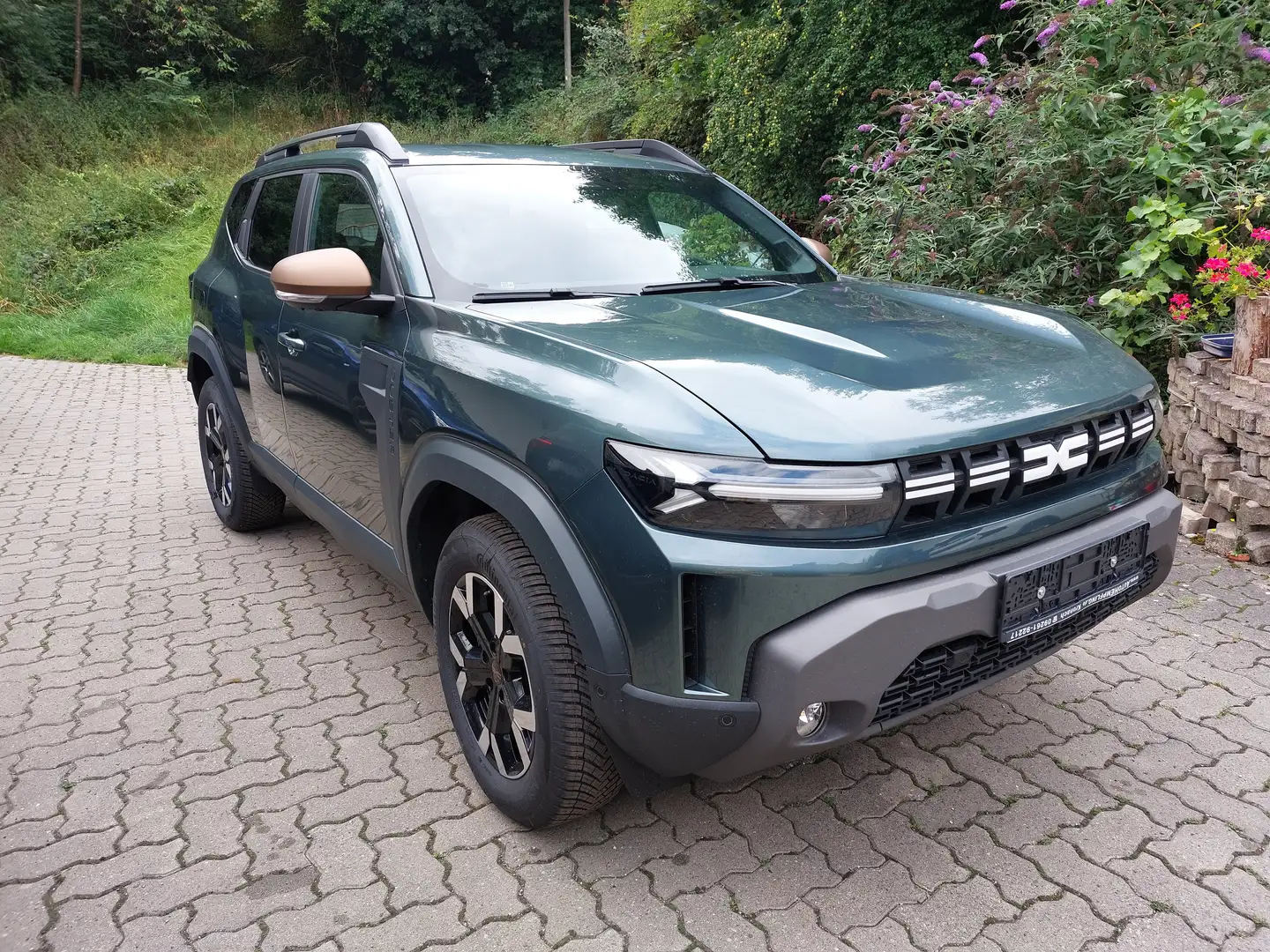 Dacia Duster 3 TCe130 4x4 EXTREME SOFORT! Zedergrün u. A. Vert - 1