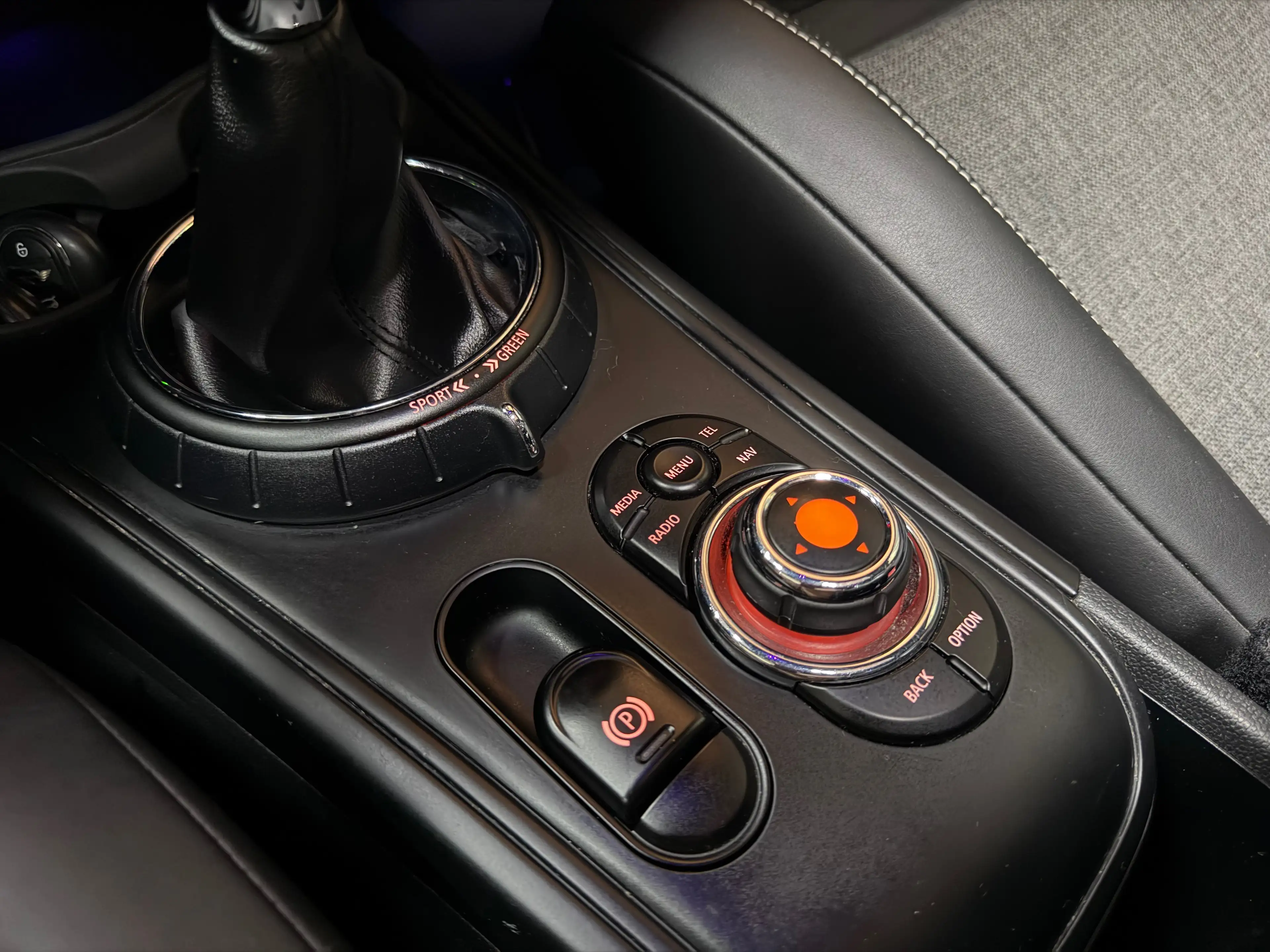 MINI Cooper D Countryman 2.0 D | Panodak | LED | Navi | Euro 6b — photo 12
