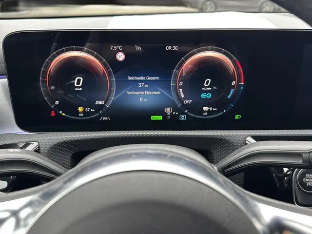 Mercedes-Benz CLA view 24