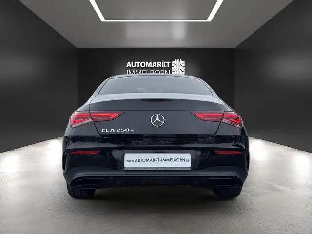 Mercedes-Benz 250 view 10