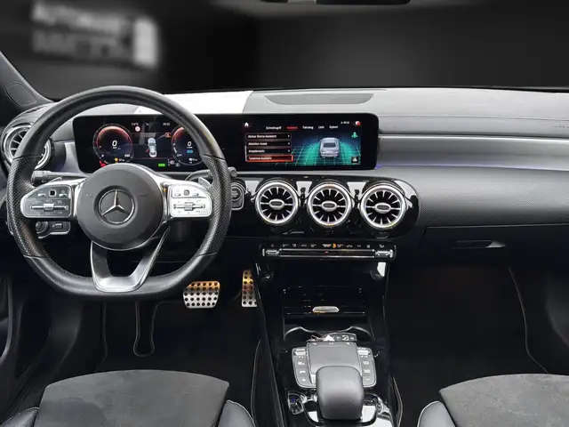 Mercedes-Benz CLA view 18