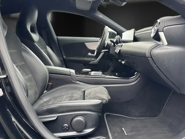 Mercedes-Benz CLA view 19