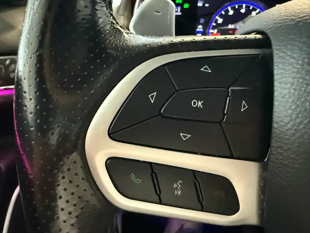 Jeep Grand Cherokee view 27