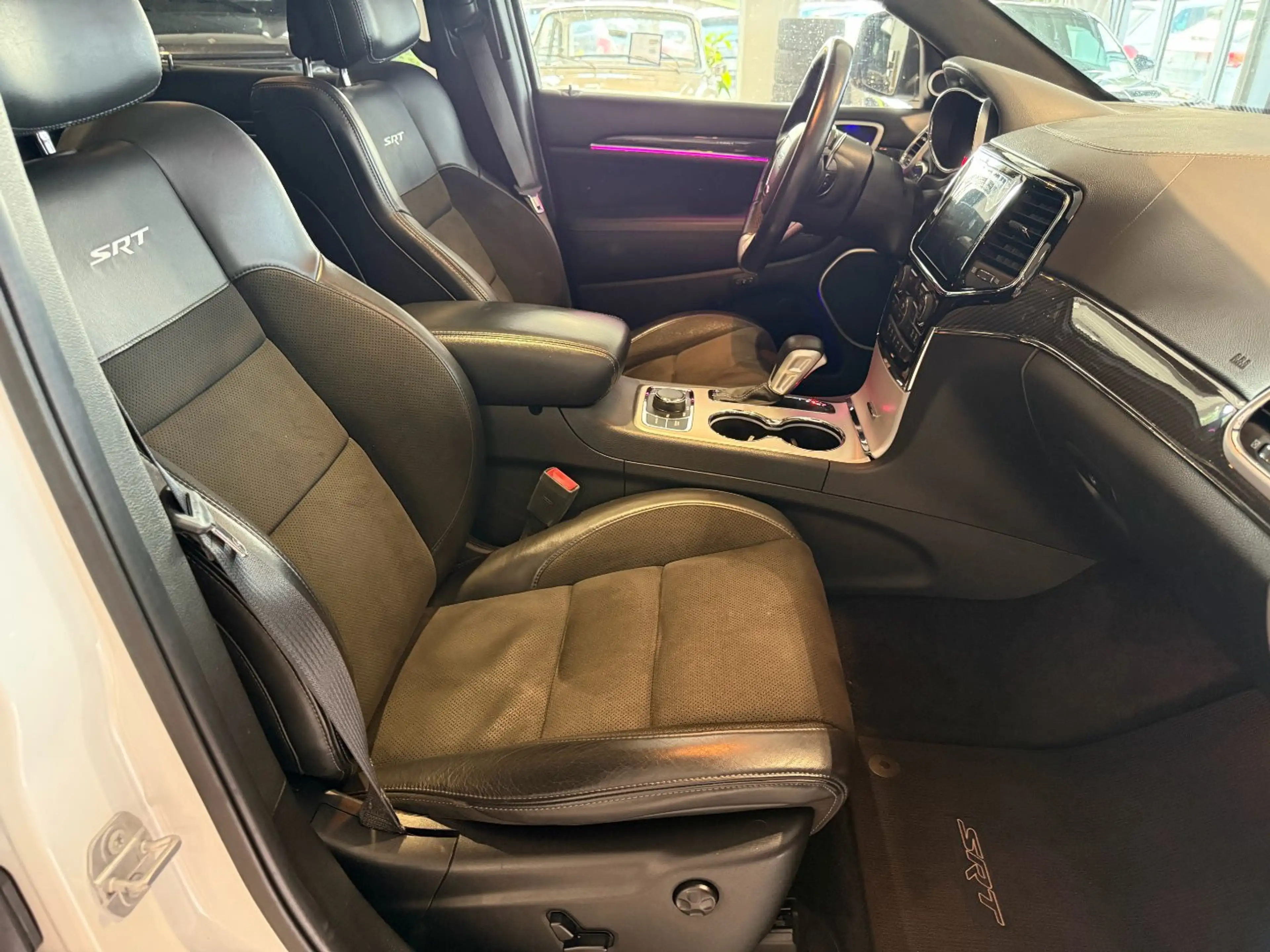 Jeep Grand Cherokee 6.4 V8 HEMI SRT*Panorama*NAVI — photo 10