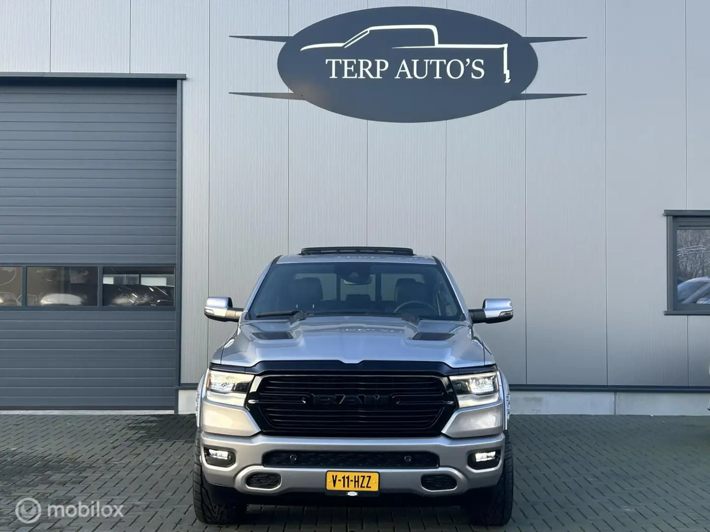 Dodge RAM 1500 Sport 5.7 V8 4x4 E-Torque Incl Prins lpg Grau - 2