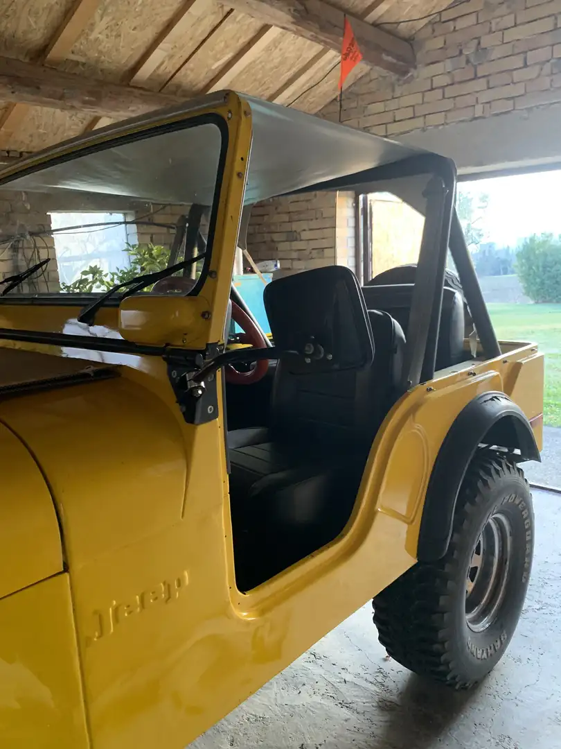 Jeep CJ-5 Gelb - 2