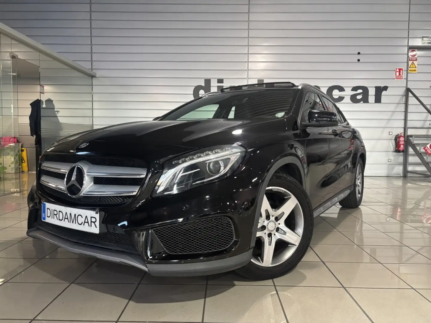 Mercedes-Benz GLA 200 200d AMG Line 7G-DCT Negro - 1